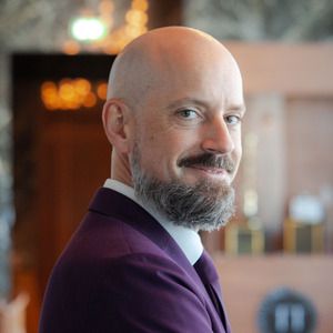 Dr Florian Koemm