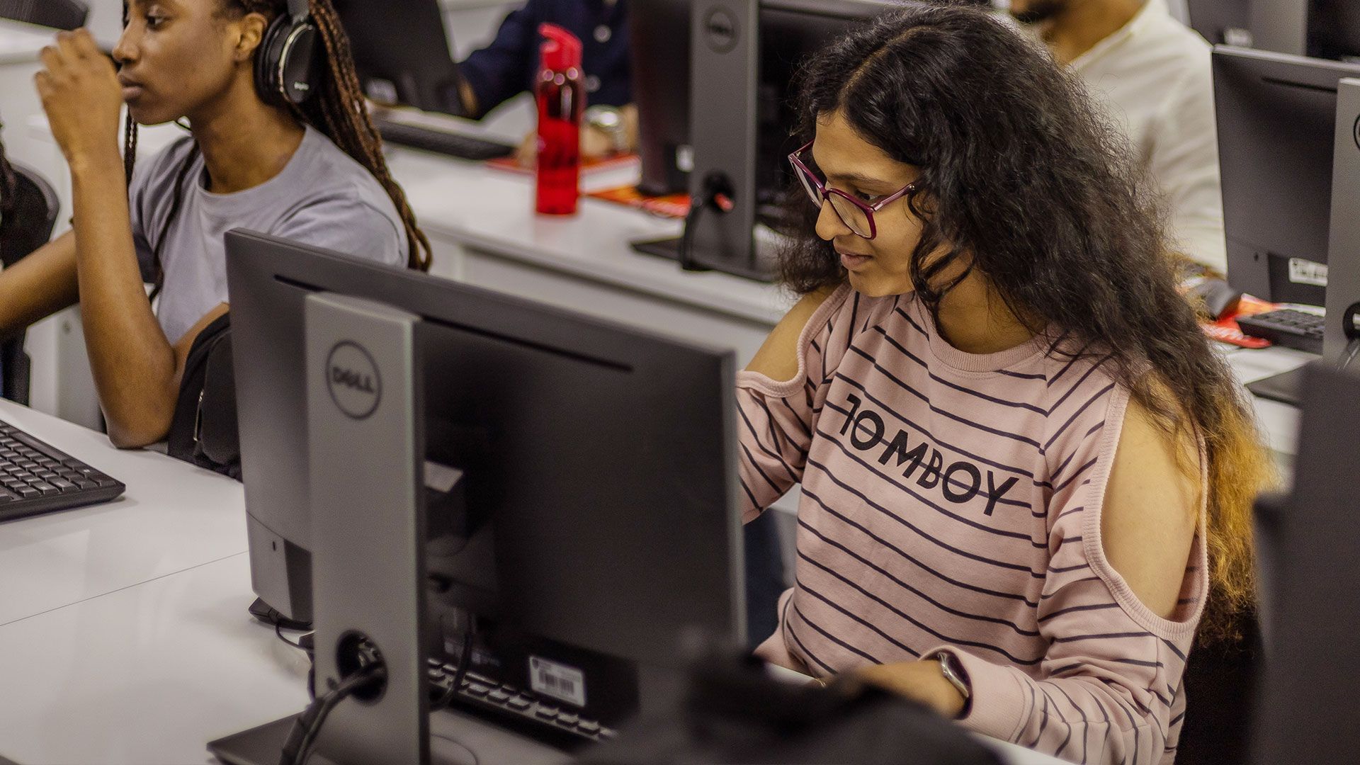 virtual-open-day-student-2023.jpg